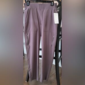 Athleta Brown Cargo Pants with Stretchy Fabric